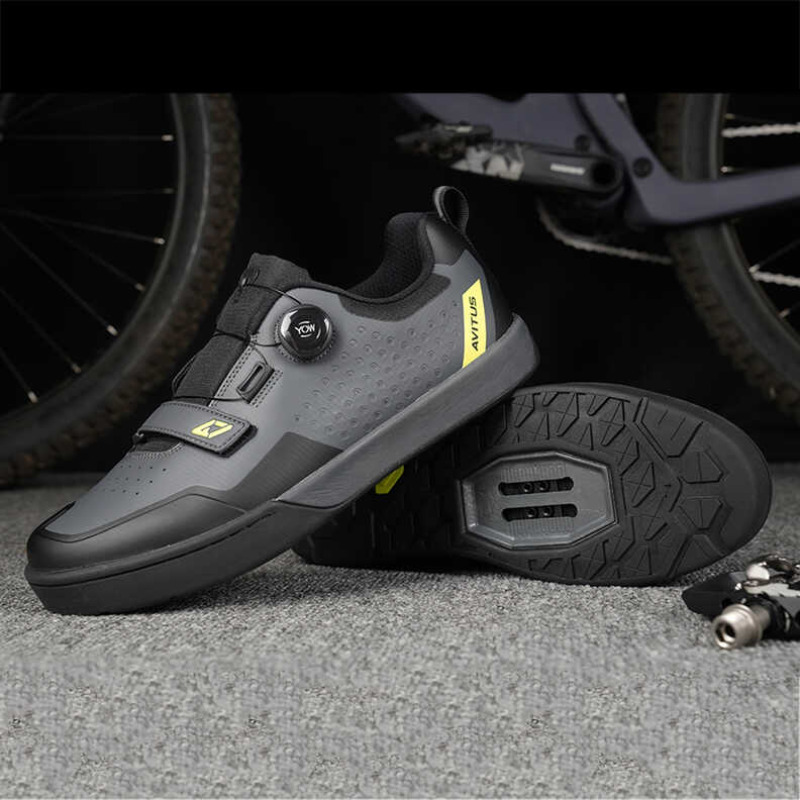 Mountain Biking Games - AVITUS Herren MTB-Schuh mit 2-Loch-SPD-Stollen, Gummisohle